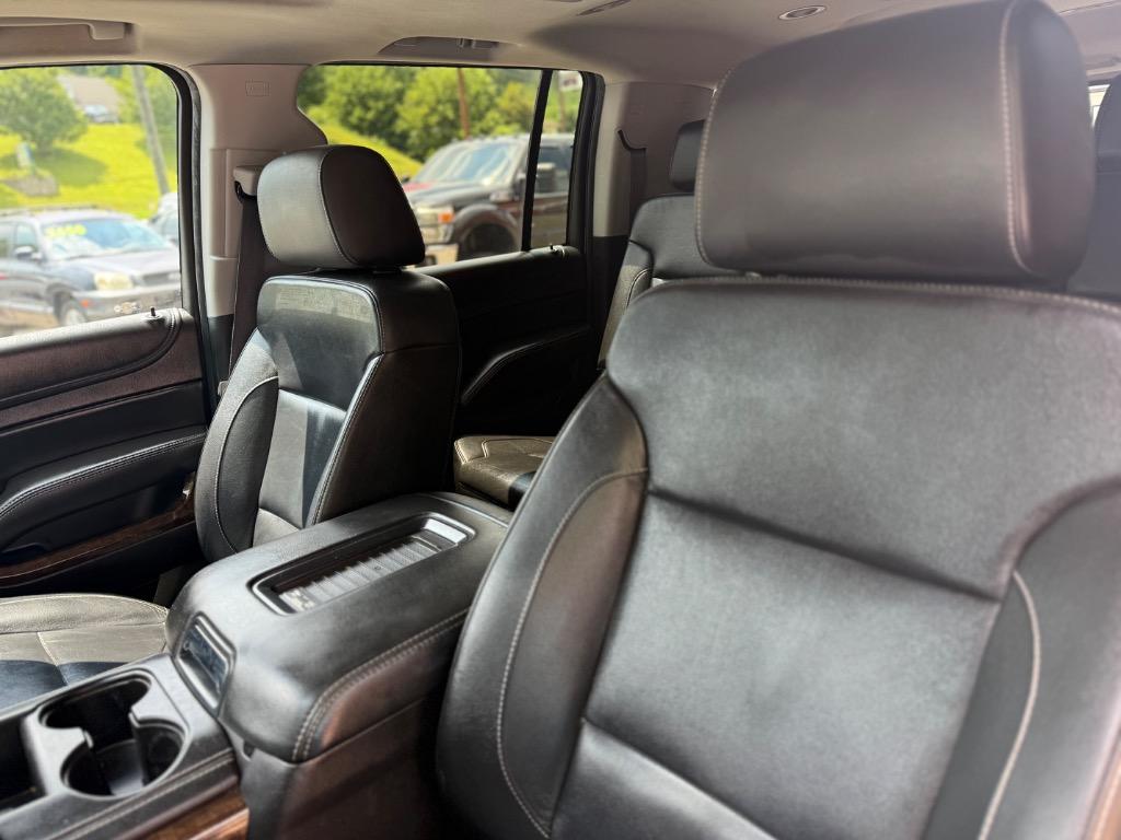 2016 Chevrolet Suburban LT - Photo 7