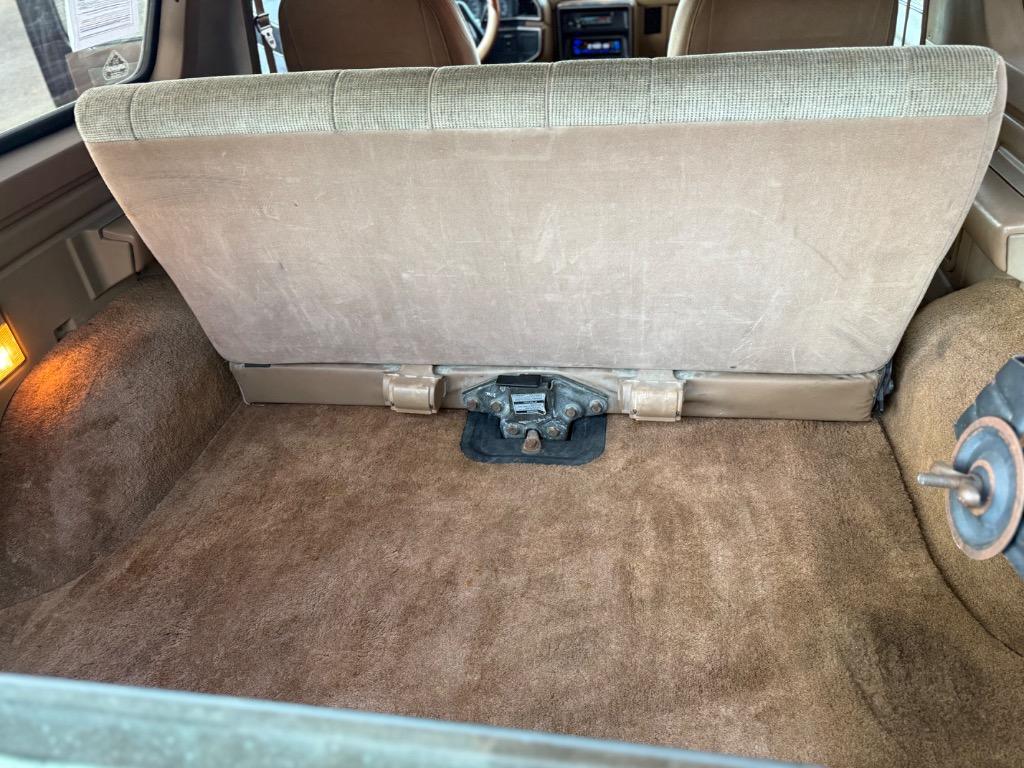 1991 Ford Bronco - Photo 11