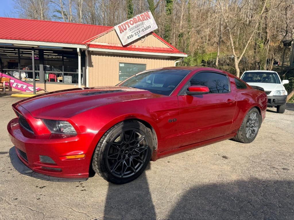 2014 Ford Mustang GT Premium's photo
