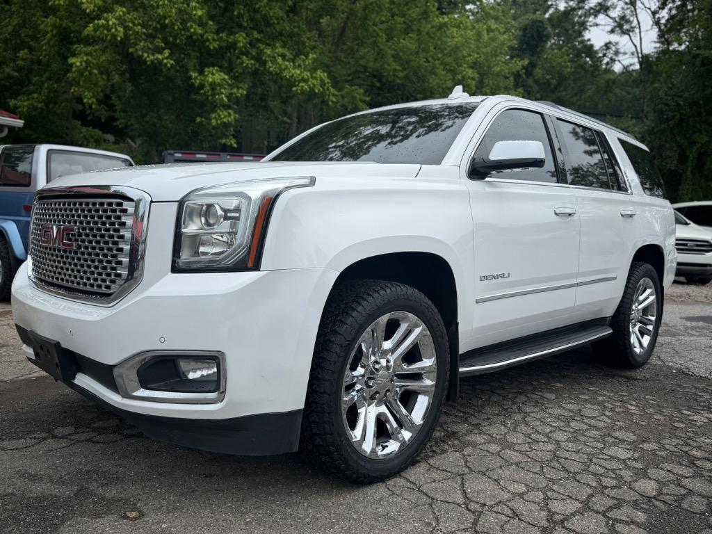 2017 GMC Yukon 4WD Denali's photo