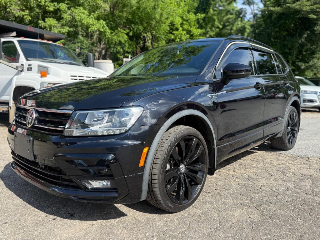 2020 Volkswagen Tiguan 2.0T SE R-Line Black's photo