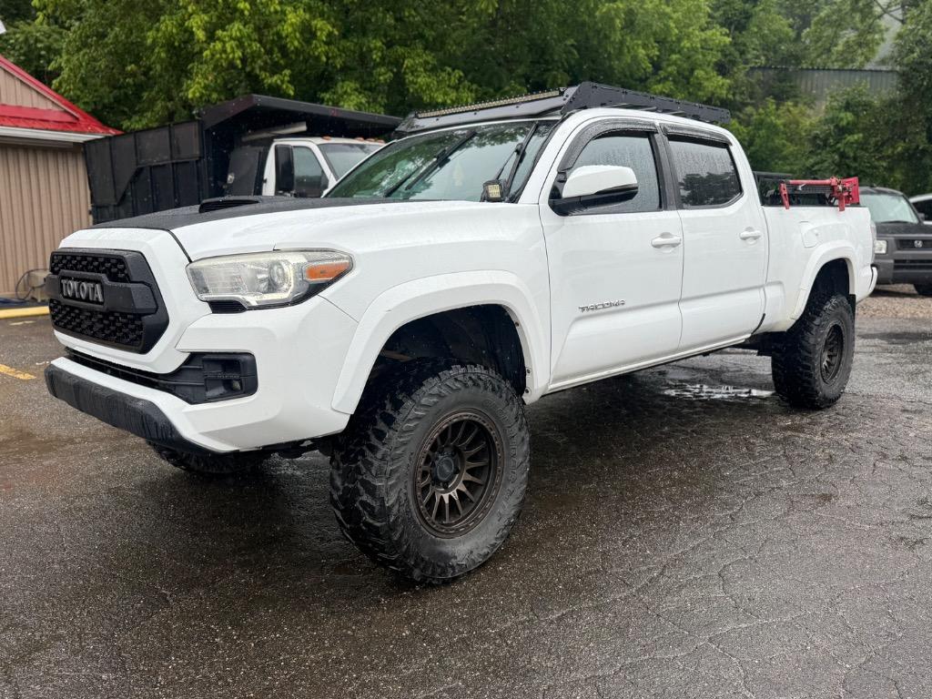 2017 Toyota Tacoma TRD Sport Double Cab V6 4x4 V6 Auto LB's photo